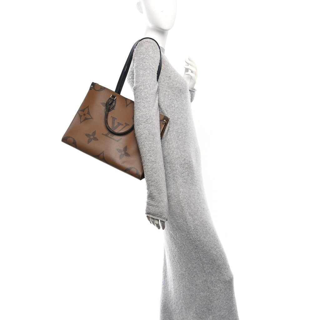 Louis Vuitton Reverse Monogram Giant Onthego MM