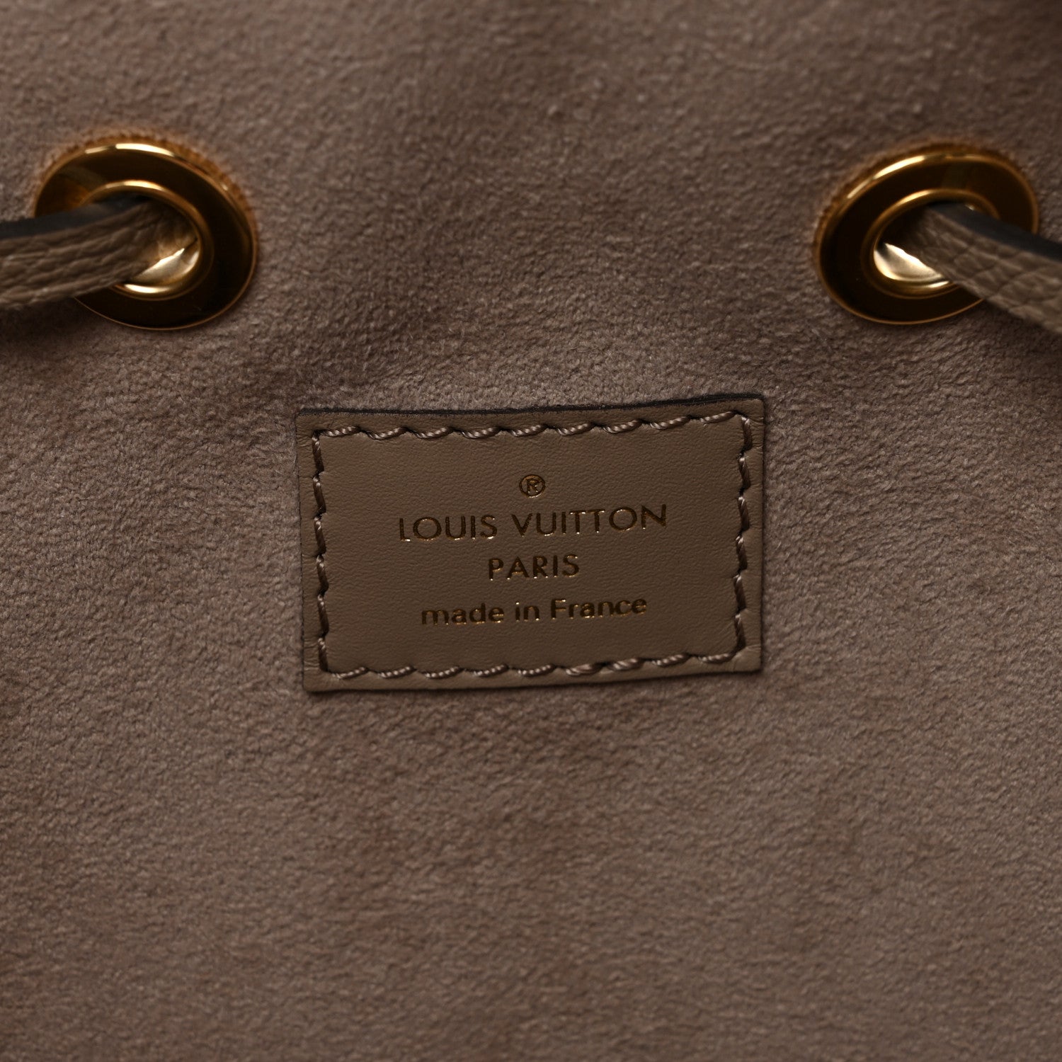 Louis Vuitton Empreinte Monogram Giant Neonoe MM Tourterelle Creme