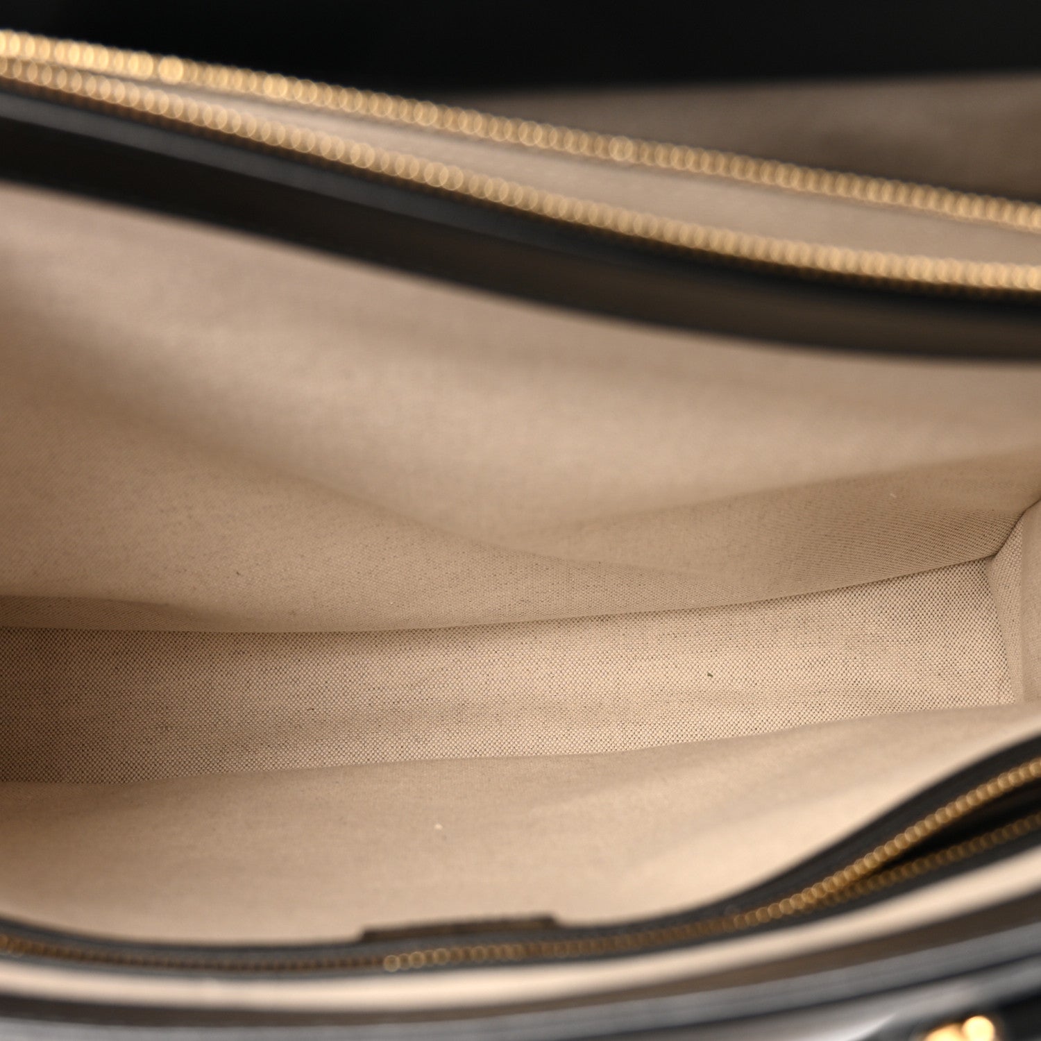 Gucci Calfskin GG Matelasse Tote Bag Black