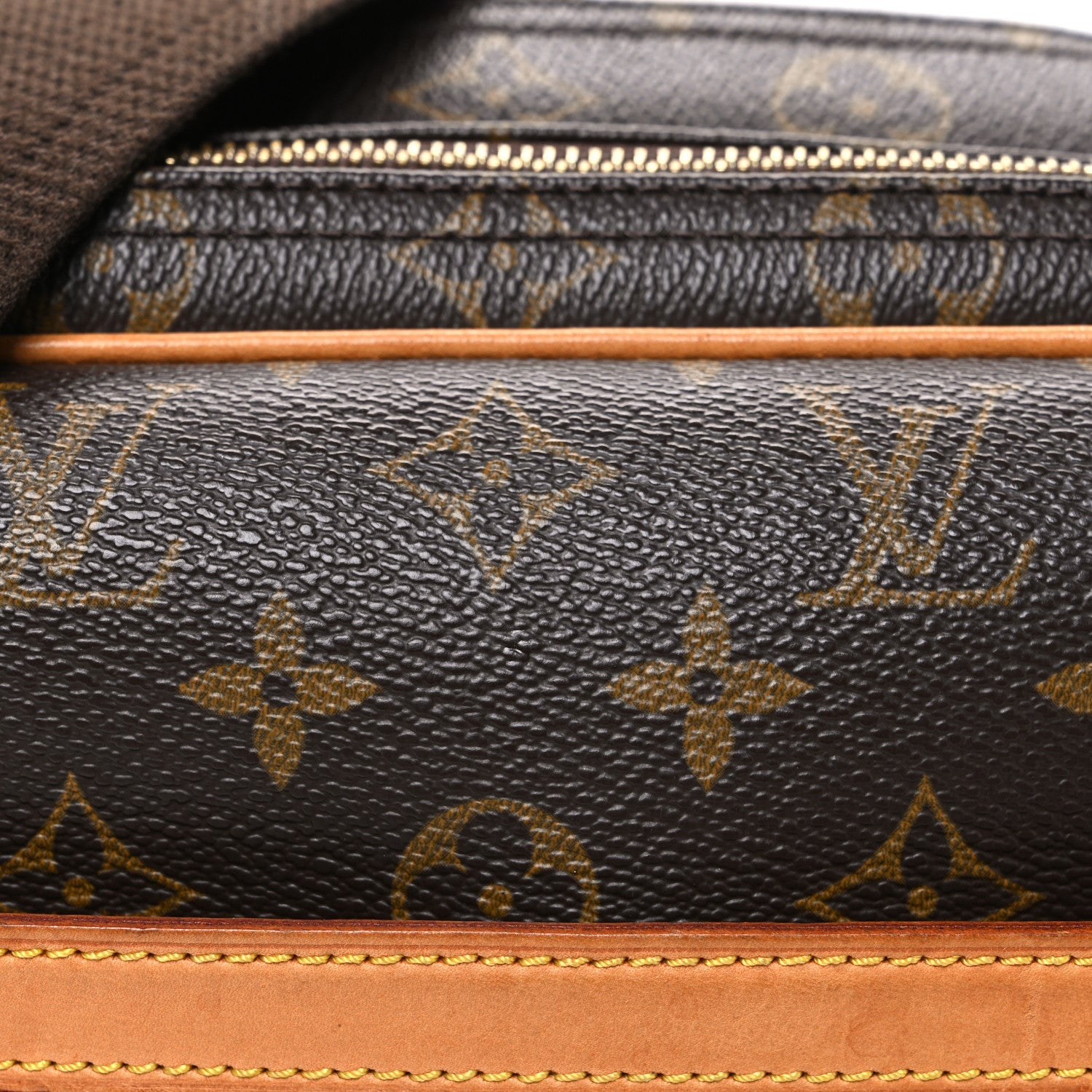 Louis Vuitton Monogram Reporter PM
