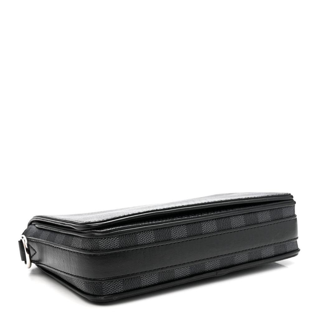 Louis Vuitton Damier Graphite 3D Studio Messenger