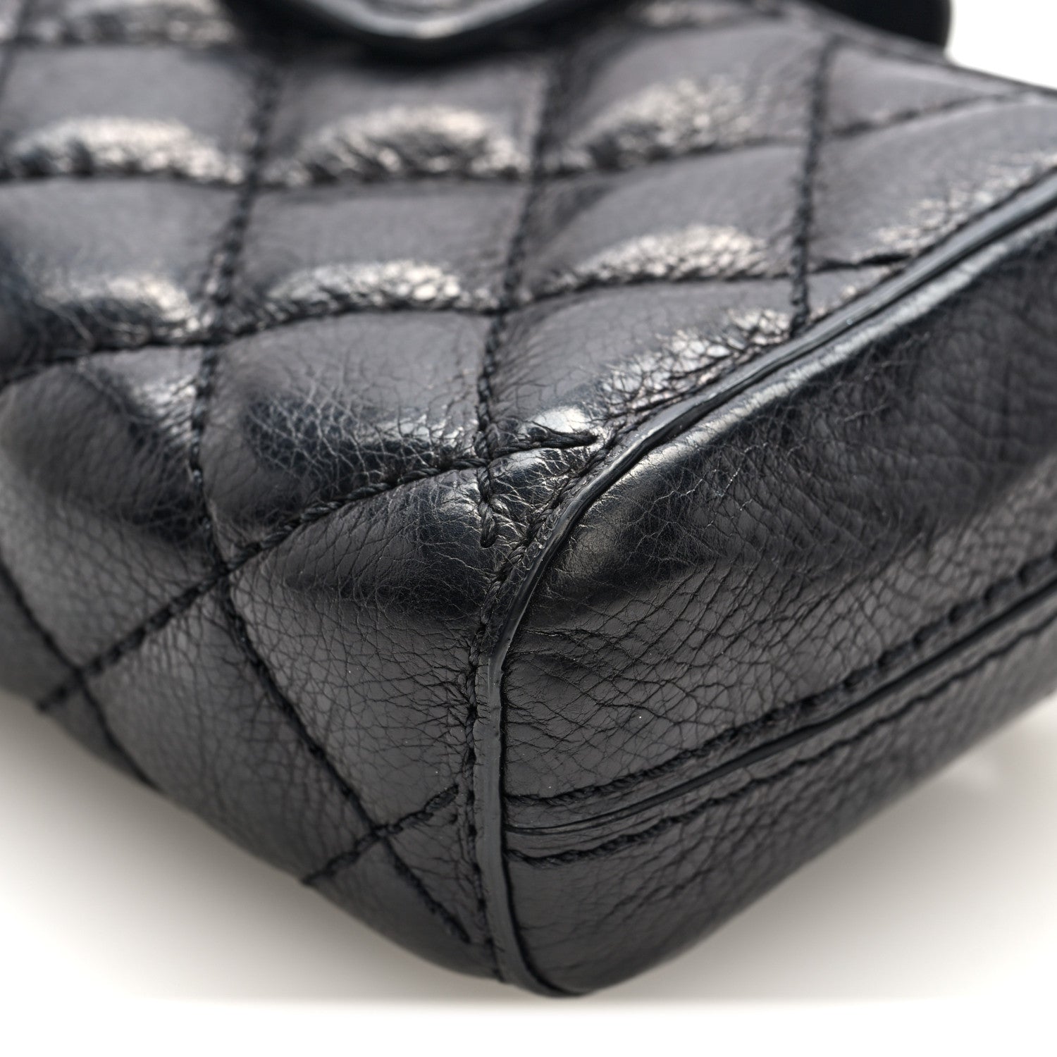 Caviar Quilted Mini Phone Holder Clutch With Chain Black