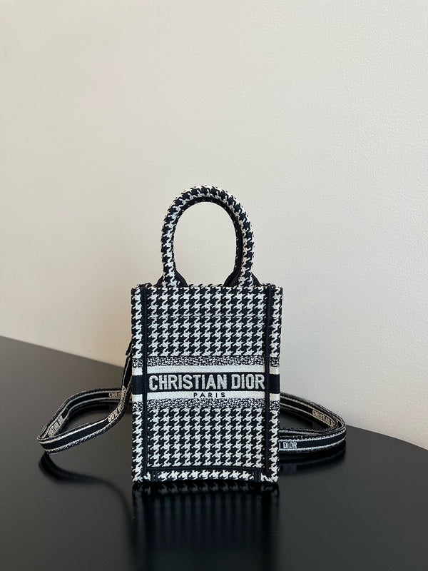 Dior Bags - 4319