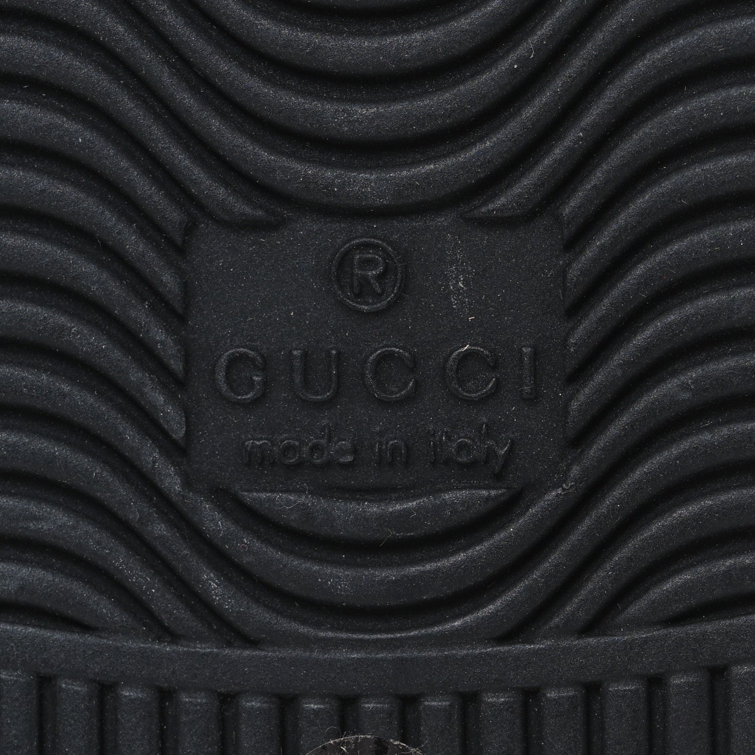 Gucci Miro Soft Calfskin Laminated Ayers Web Bee Embroidered Mens Ace Sneakers 6 Black Red Flame Night