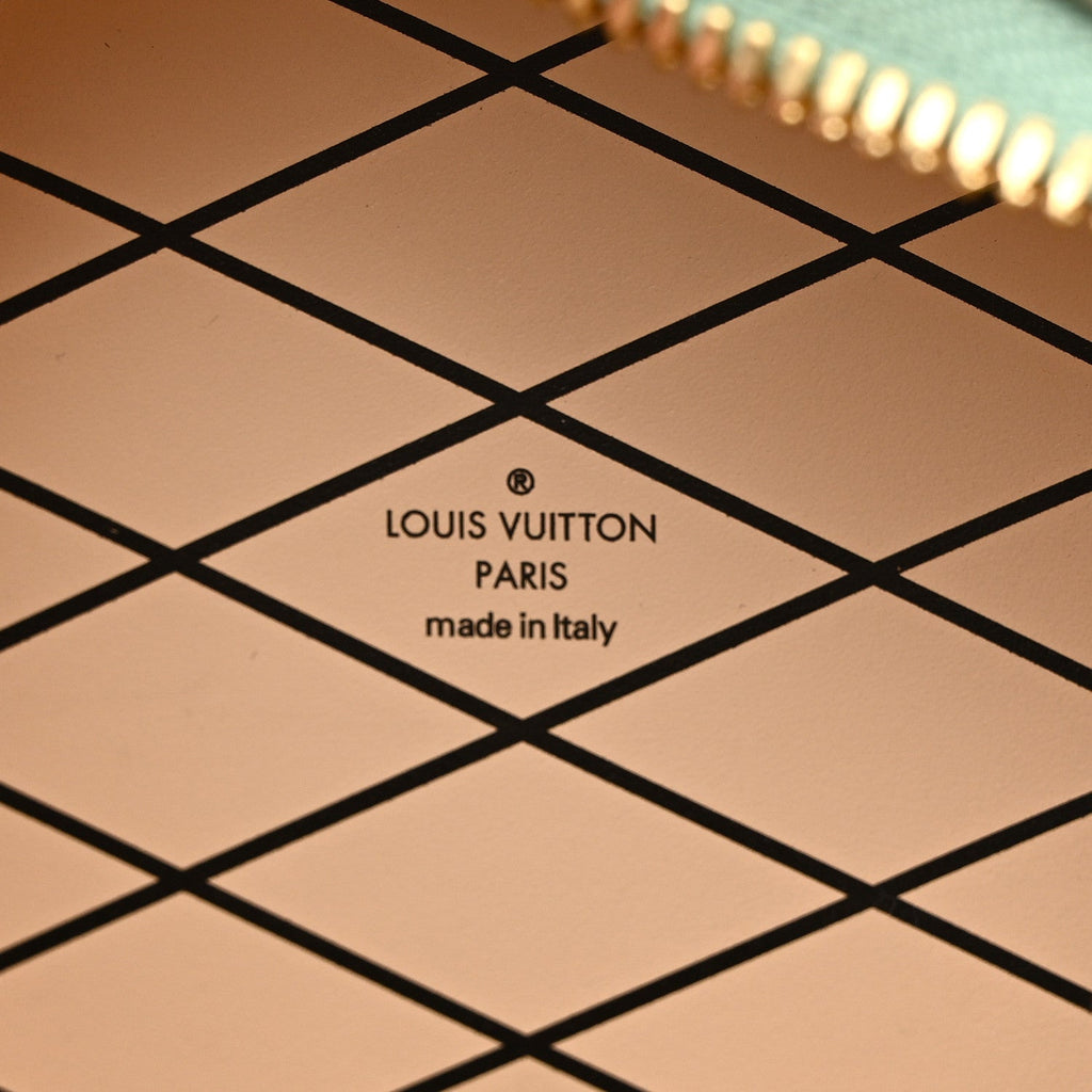 Louis Vuitton Alligator Mini Boite Chapeau