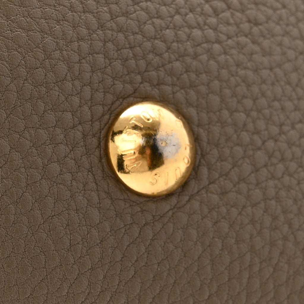 Louis Vuitton Mahina L Taupe