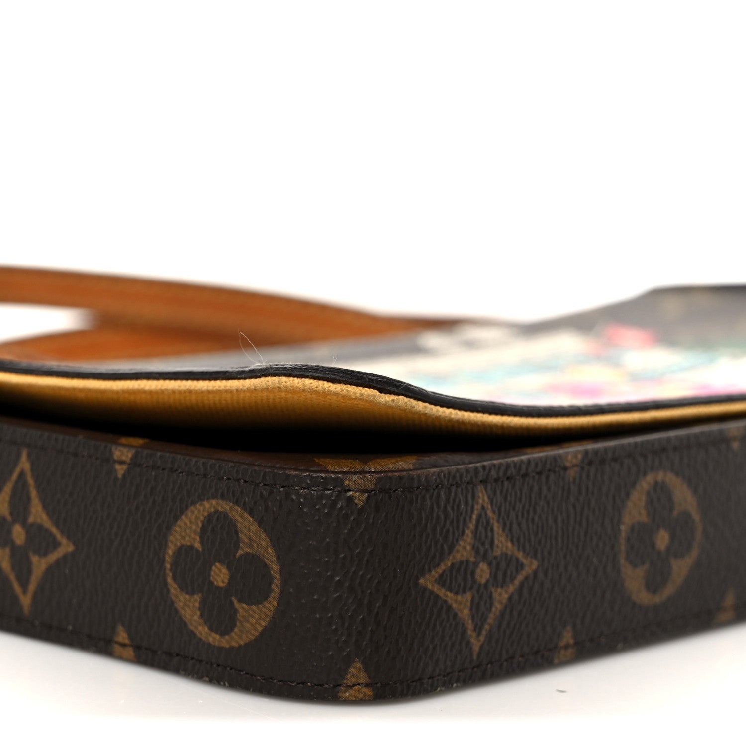 Louis Vuitton Monogram 2022 Christmas Animation New York Soho Pochette Felicie Chain Wallet Yellow