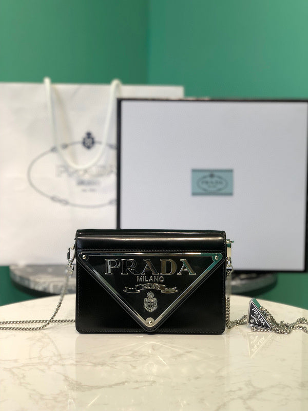 Prada Bags - 1952