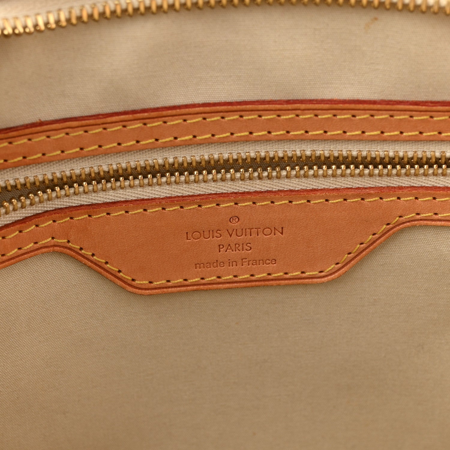 Louis Vuitton Vernis Brea MM Blanc Corail