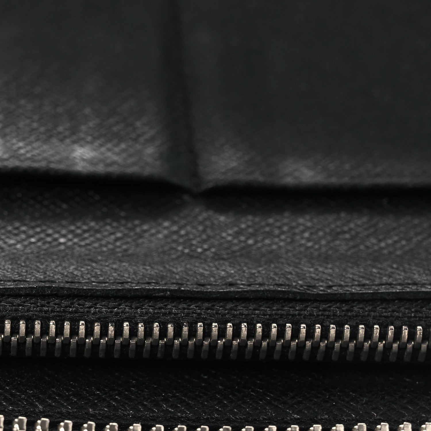 Louis Vuitton Damier Graphite Zippy Organizer Wallet