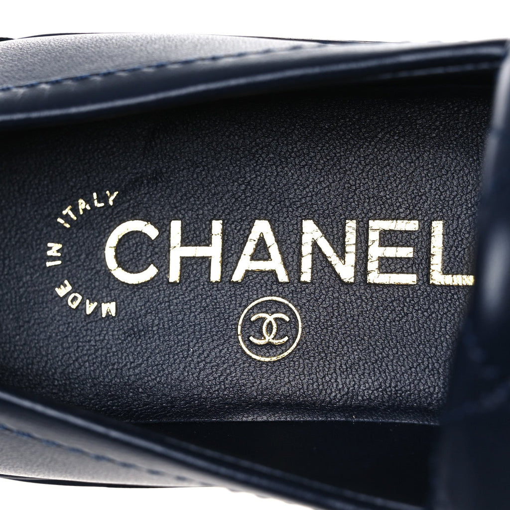 Lambskin Quilted CC Turnlock Loafers 36 Navy