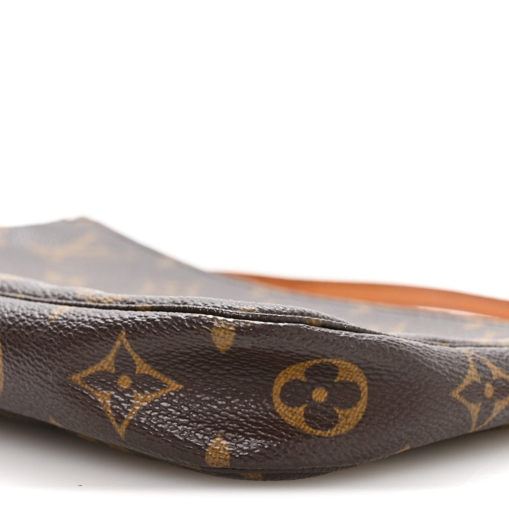 Louis Vuitton Monogram Pochette Accessories