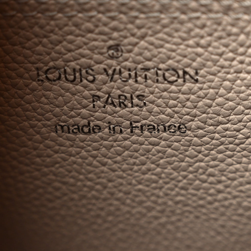 Louis Vuitton Mahina Carmel Hobo Creme