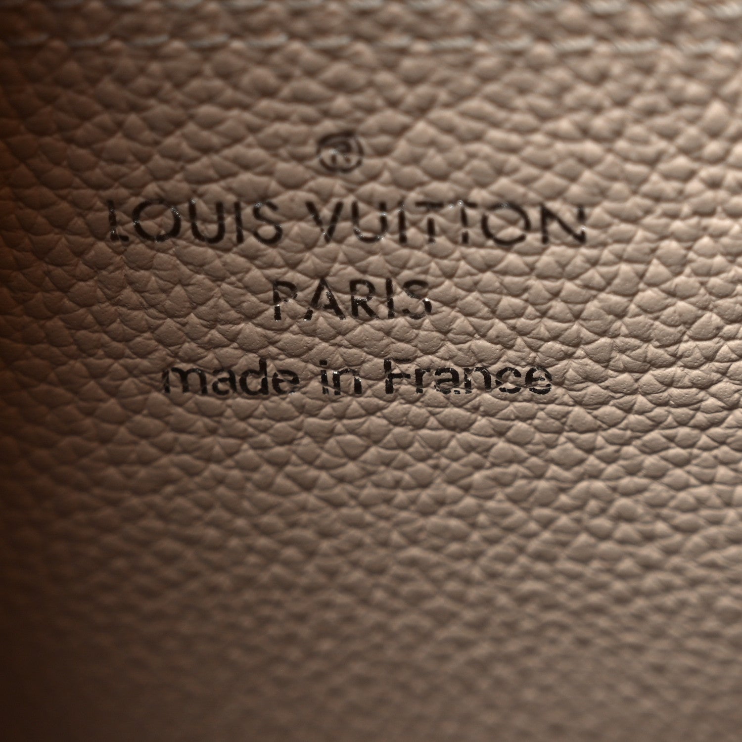Louis Vuitton Mahina Carmel Hobo Creme