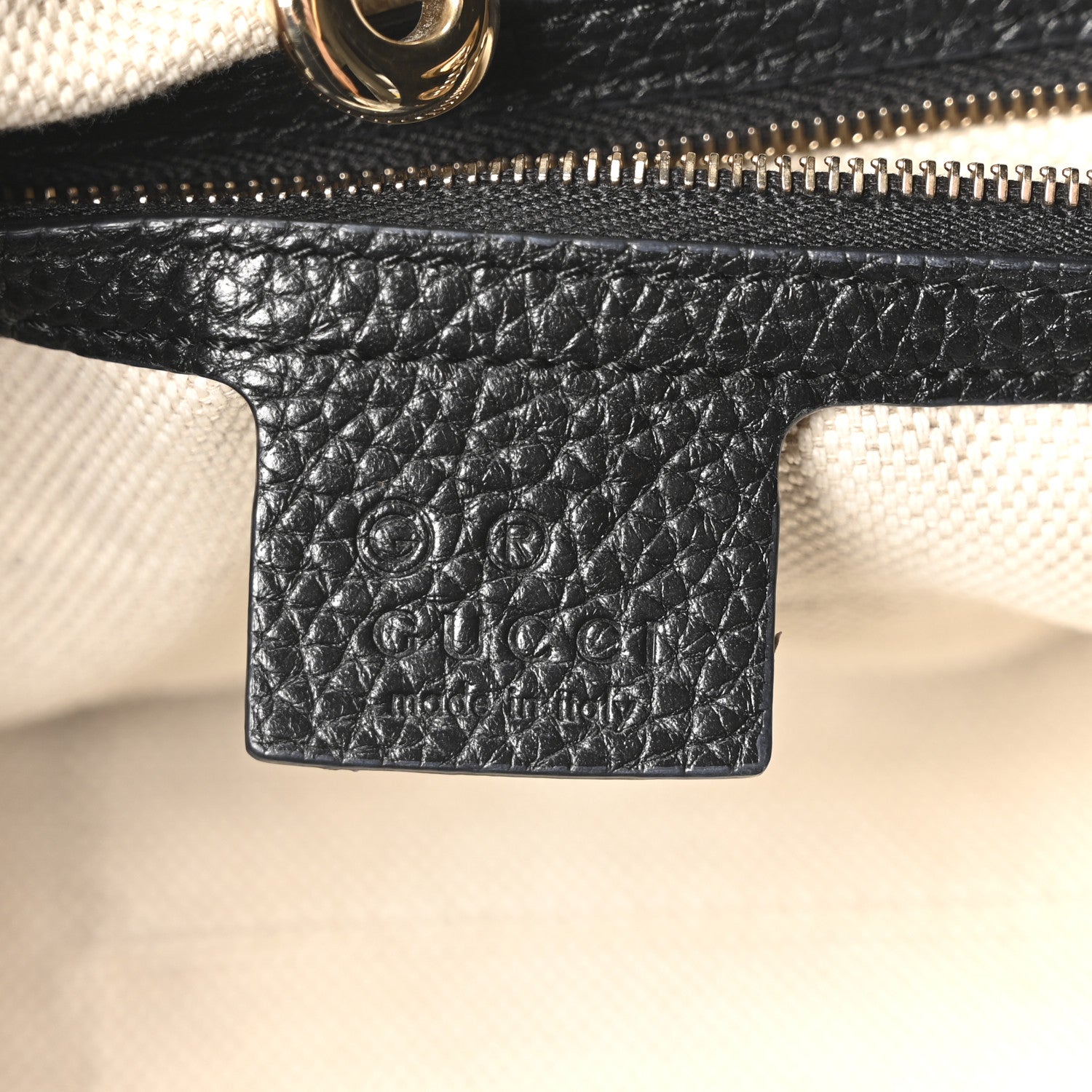 Gucci Pebbled Calfskin Medium Soho Chain Shoulder Bag Black