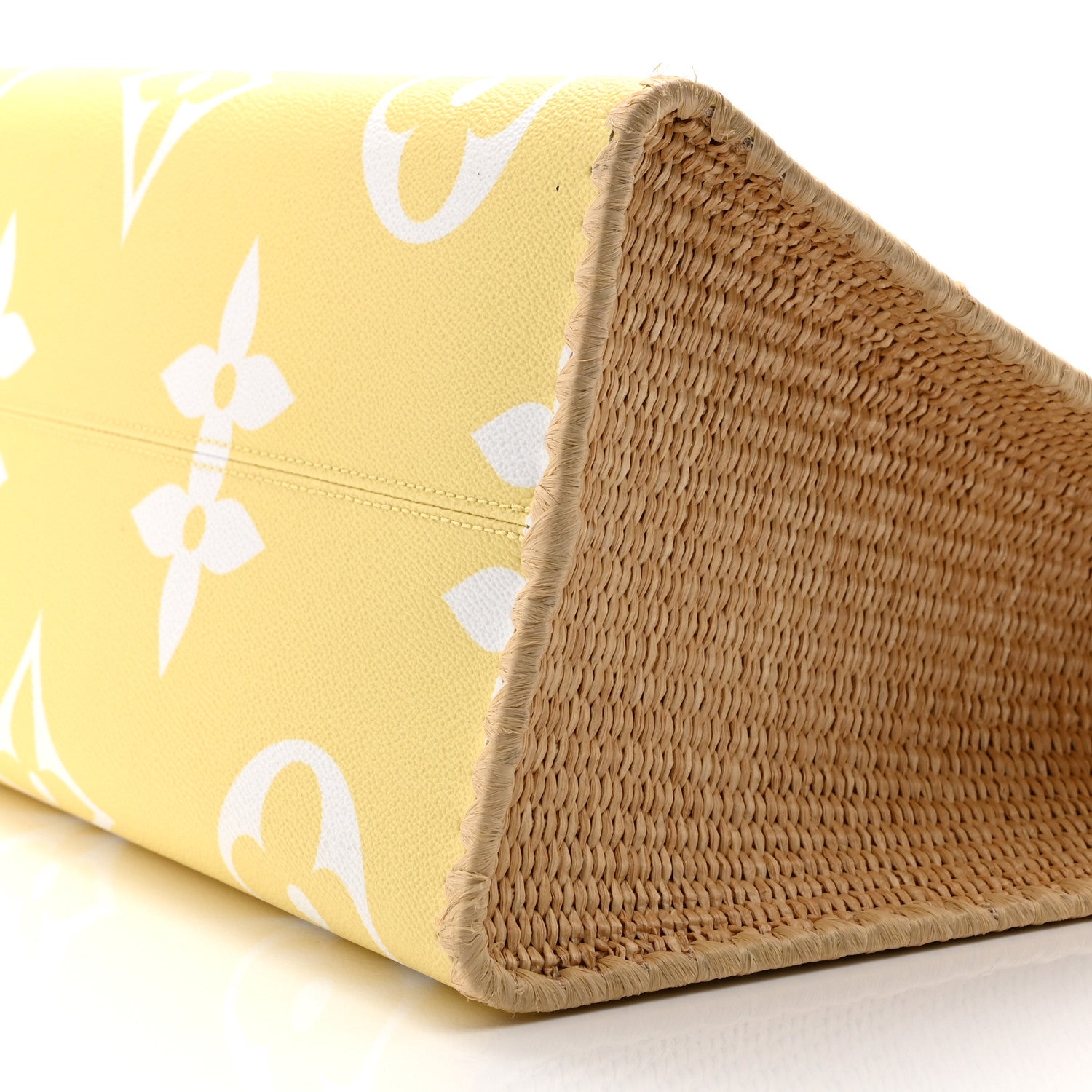 Louis Vuitton Monogram Giant By The Pool Okinawa Onthego GM Light Pink