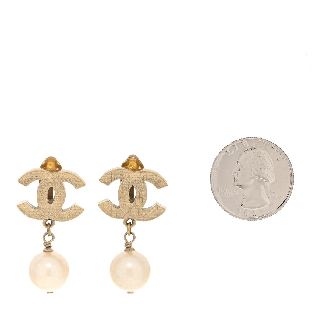 Pearl CC Drop Clip On Earrings Gold