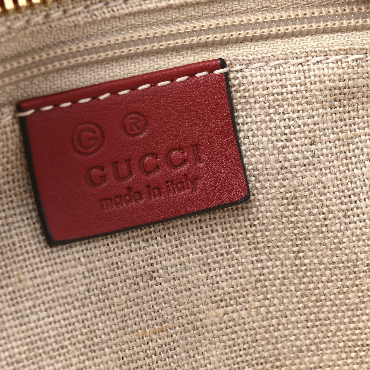 Gucci Soft Microguccissima Small Crossbody Bag Rosso