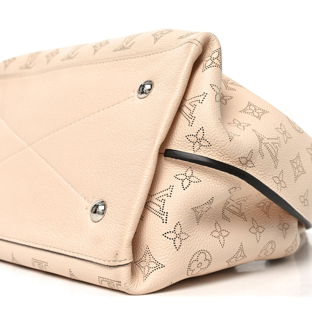 Louis Vuitton Mahina Carmel Hobo Creme