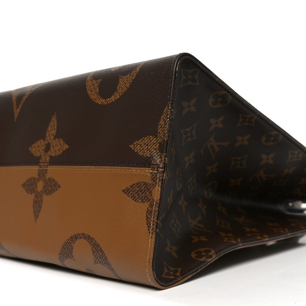 Louis Vuitton Reverse Monogram Giant Onthego GM