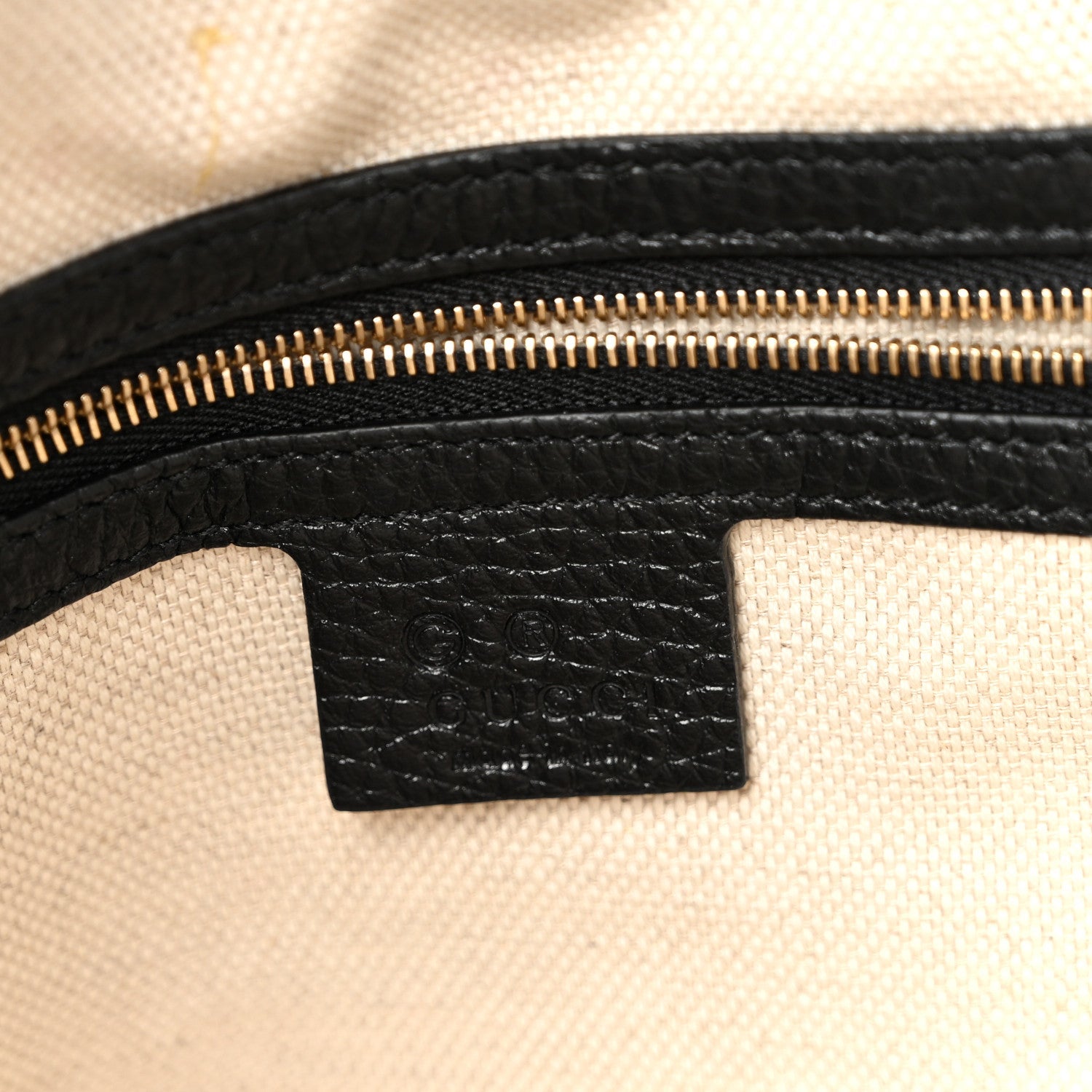 Gucci Pebbled Calfskin Medium Soho Chain Shoulder Bag Black