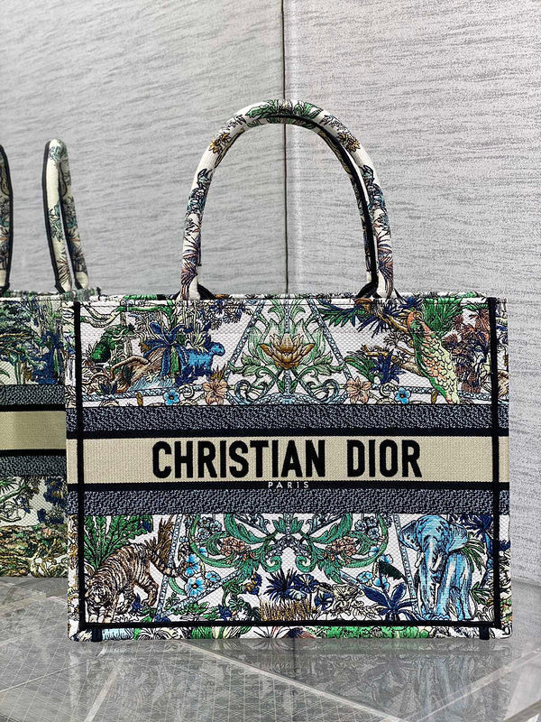 Dior Bags - 672