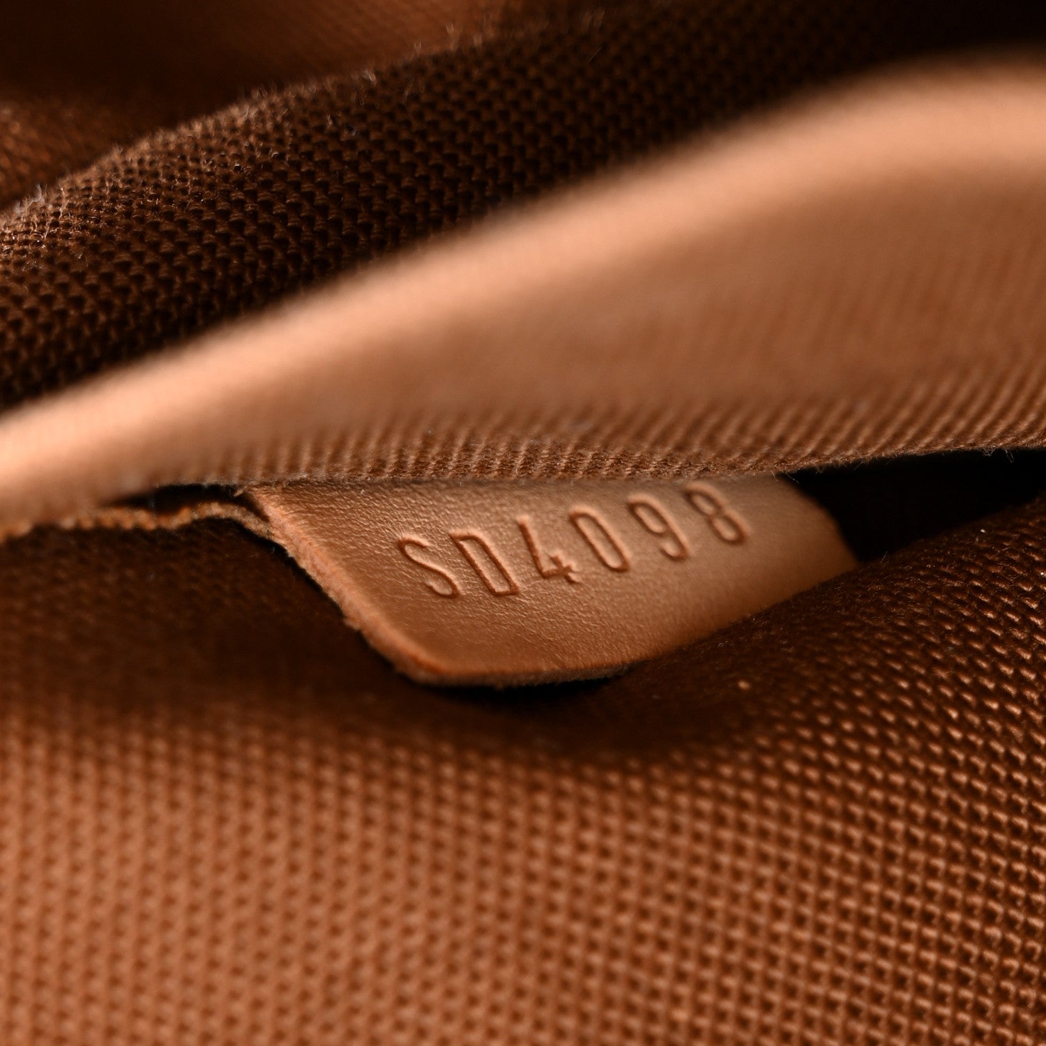 Louis Vuitton Monogram Tivoli GM