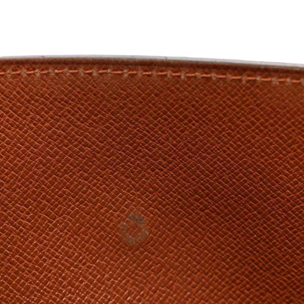 Louis Vuitton Monogram Sarah Wallet