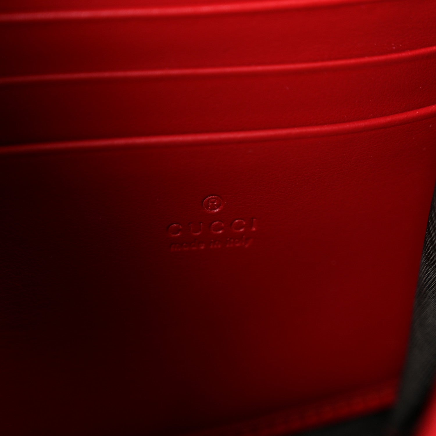 Gucci Calfskin Matelasse GG Marmont Chain Wallet Hibiscus Red