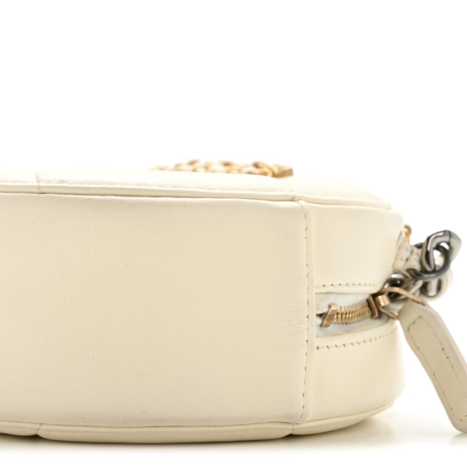 Chanel Lambskin Quilted Chanel 19 Round Clutch With Chain White