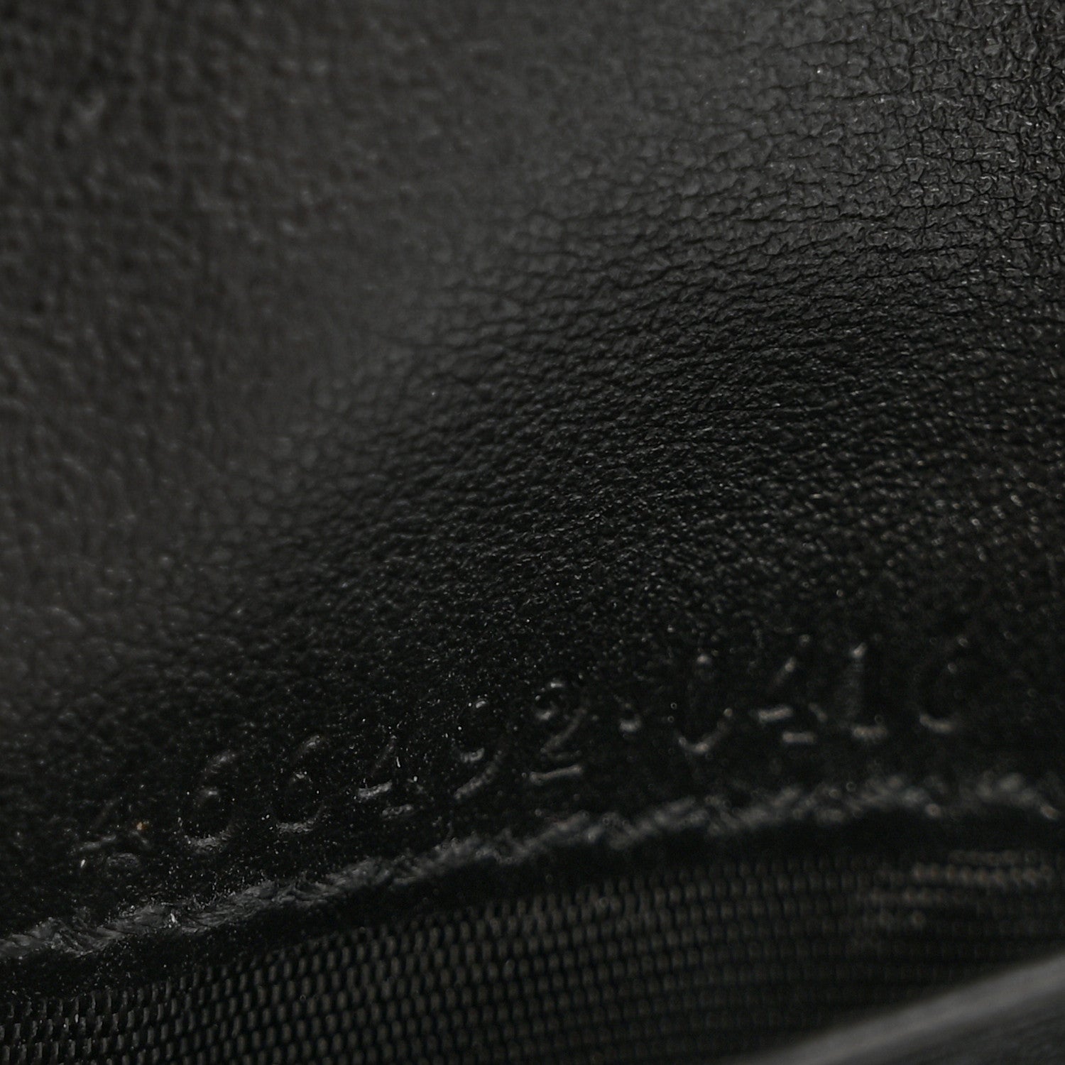 Gucci Calfskin Matelasse GG Marmont Card Case Wallet Black
