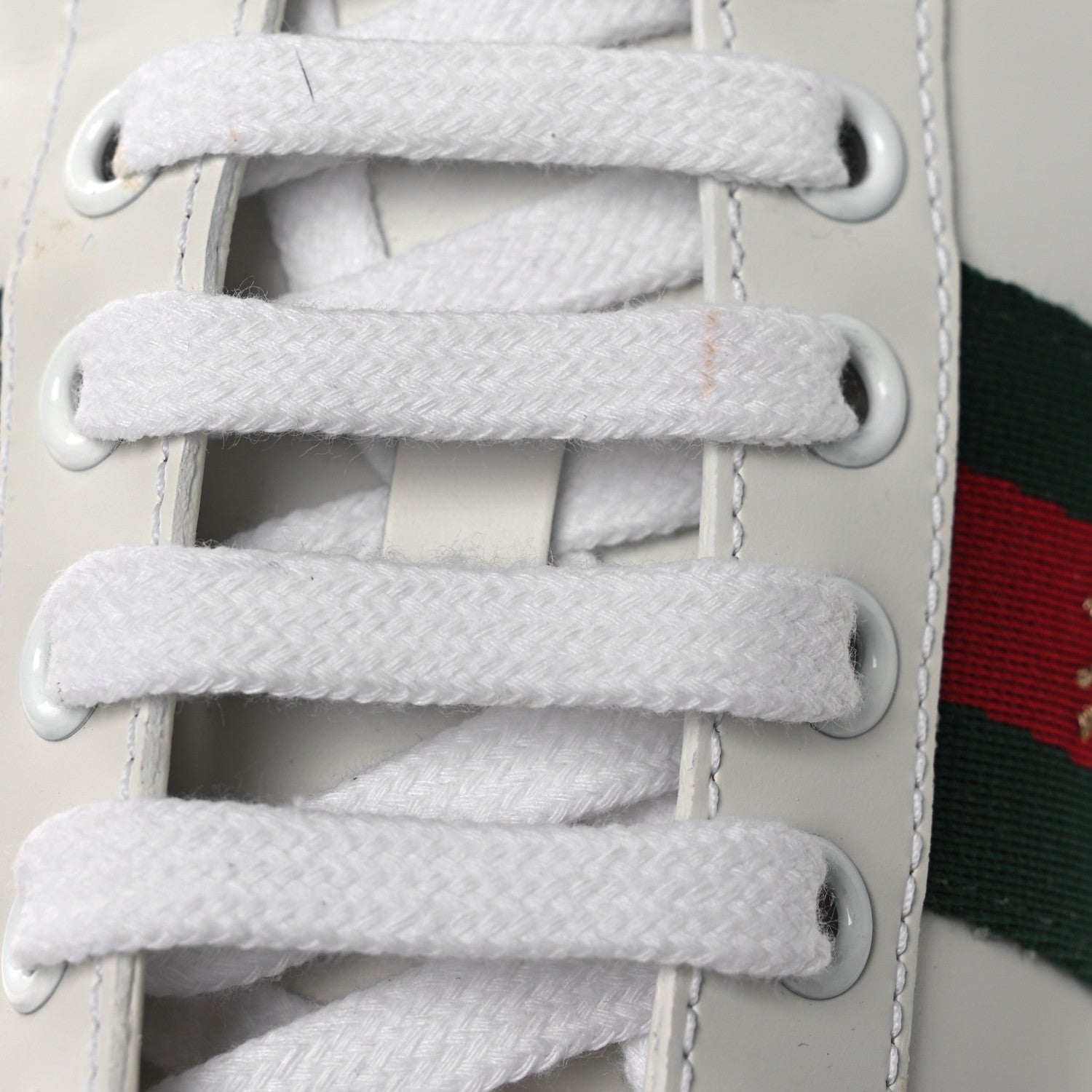 Gucci Calfskin Ayers Bee Embroidered Womens Ace Sneakers 35 White Green