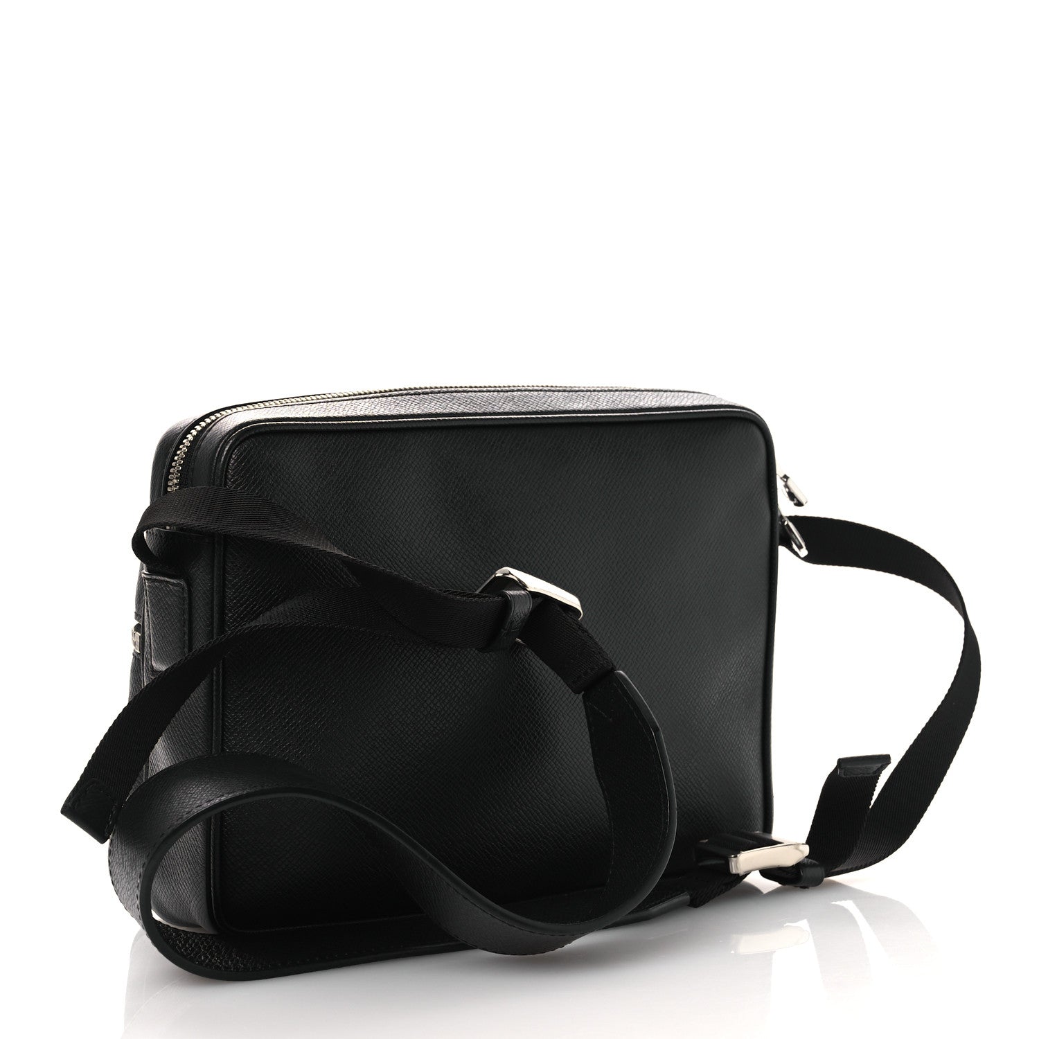 Louis Vuitton Taiga Outdoor Messenger PM Black