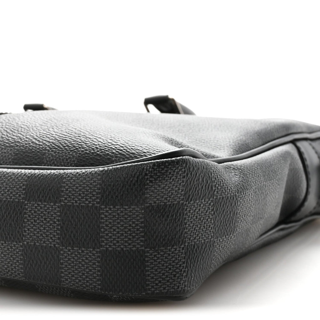 Louis Vuitton Damier Graphite Porte Documents Voyage PM