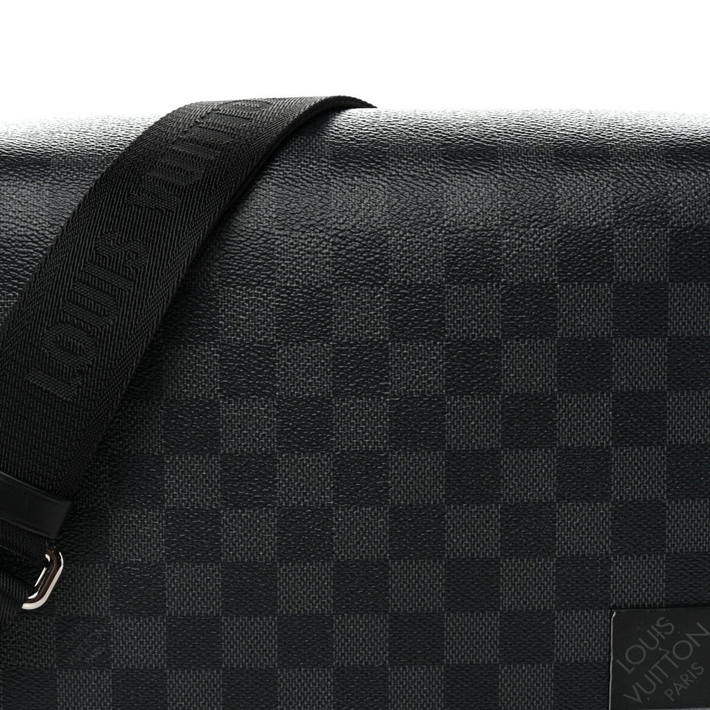 Louis Vuitton Damier Graphite District PM NM