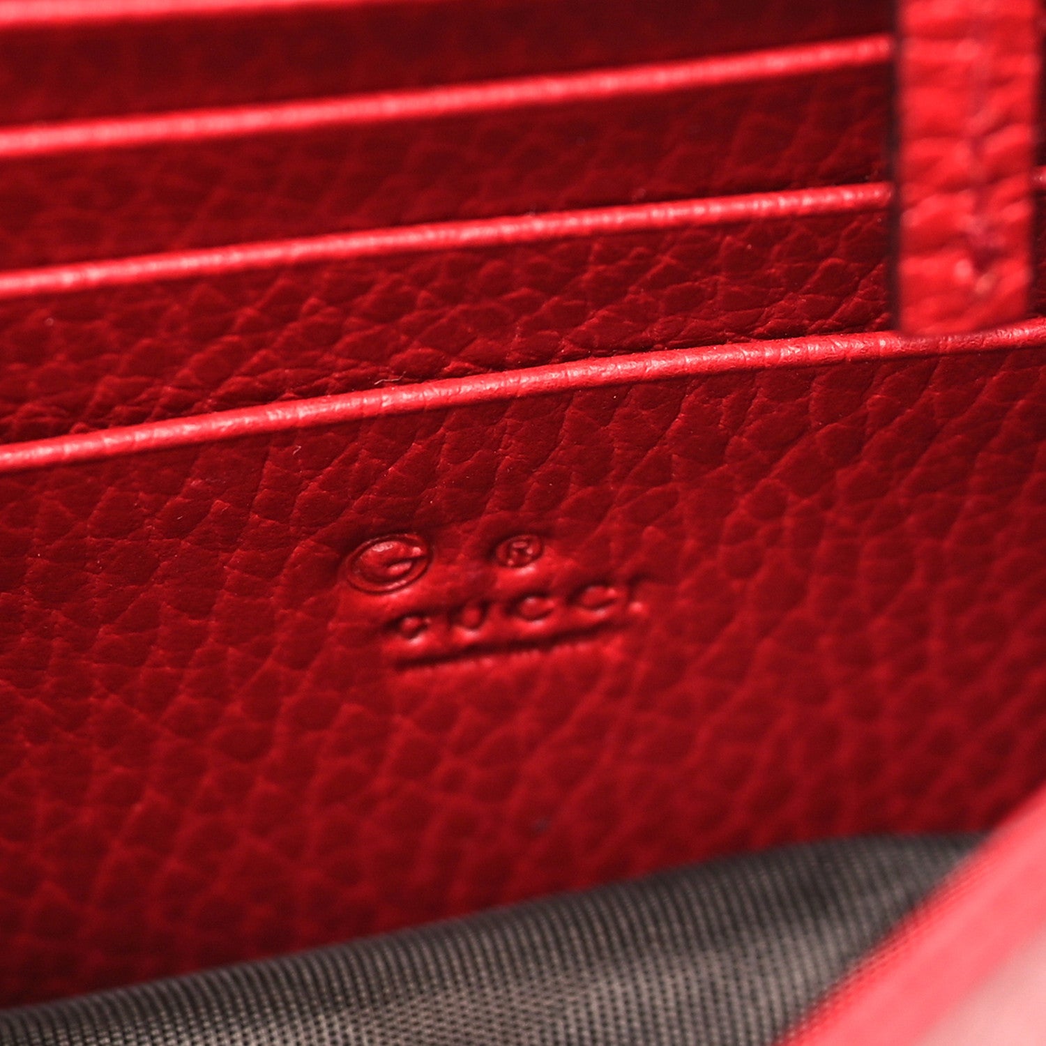 Gucci Dollar Calfskin Interlocking G Chain Wallet Red