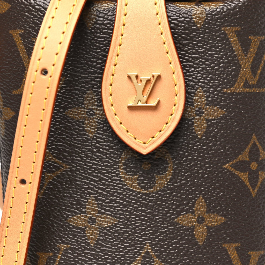 Louis Vuitton Monogram Fold Me Pouch
