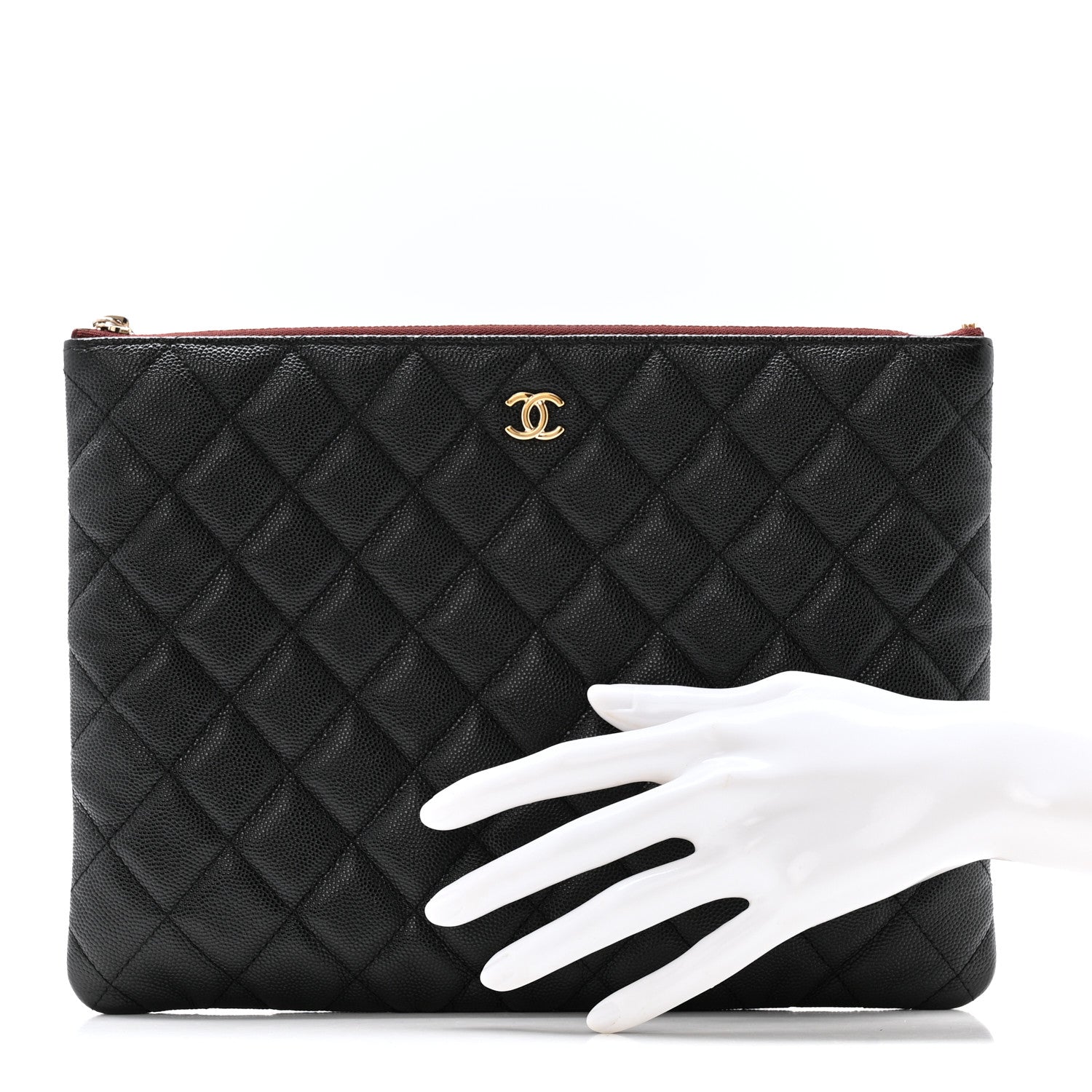 Caviar Quilted Medium Cosmetic Case Black