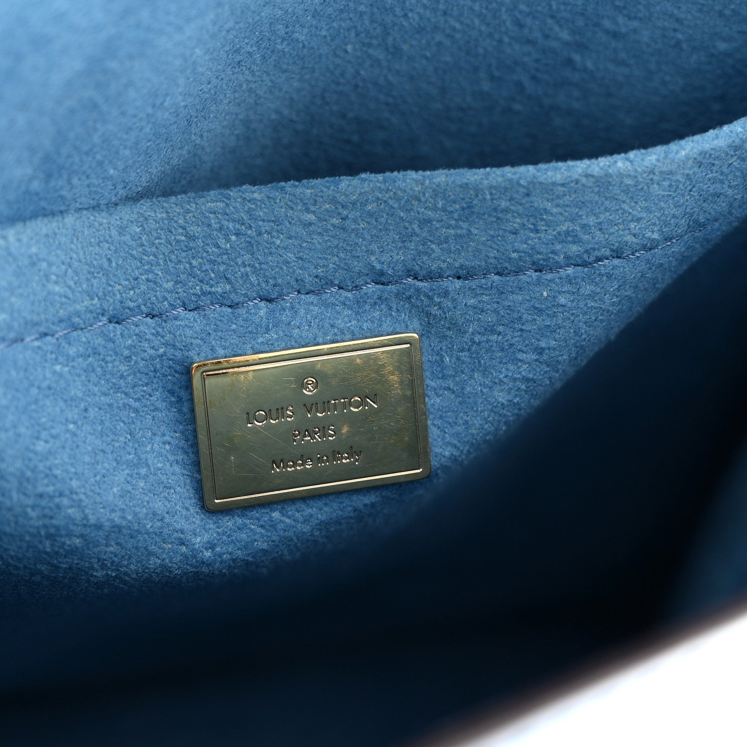 Louis Vuitton Vernis Epi Monogram Spring Street Light Blue