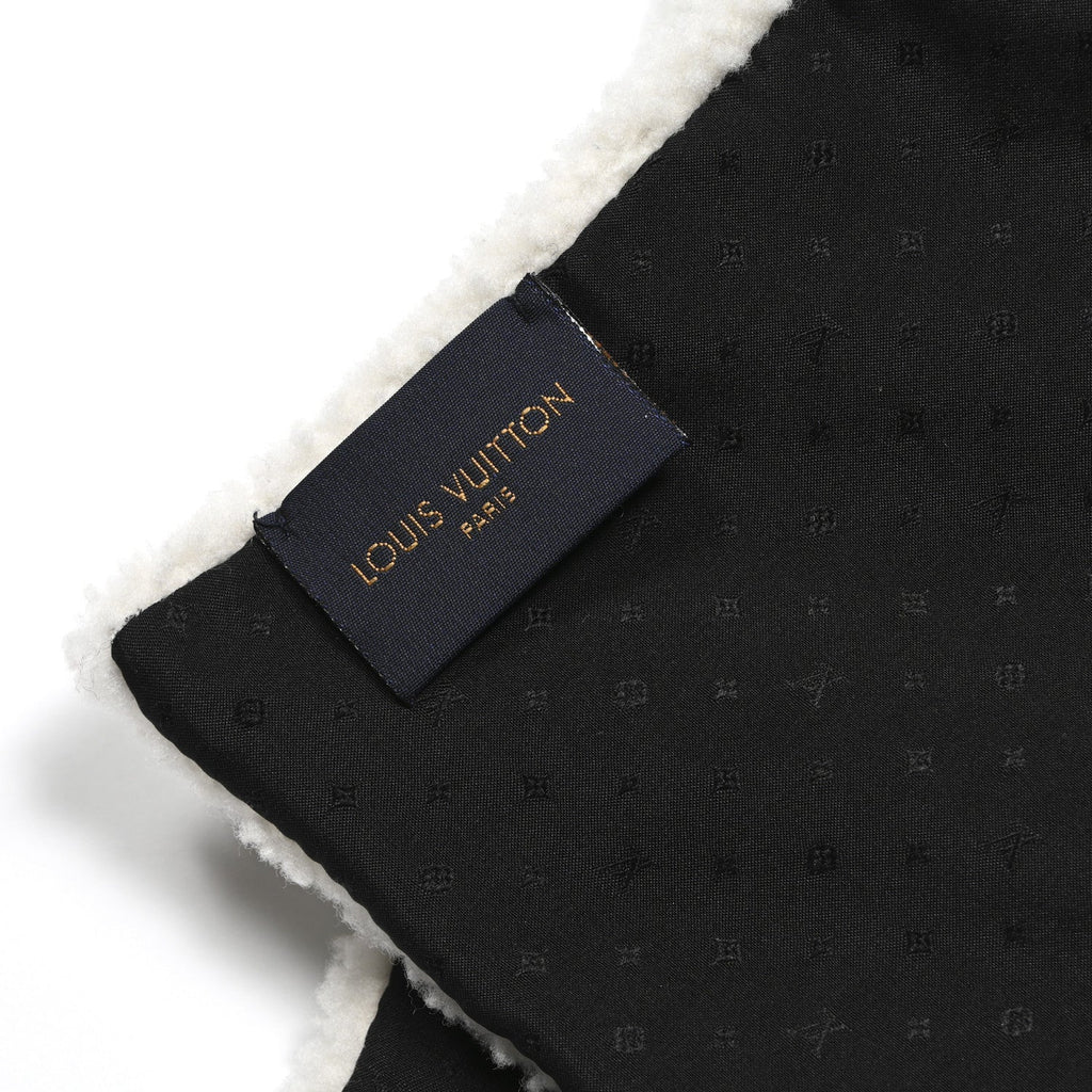 Louis Vuitton Shearling Tuffetage Scarf