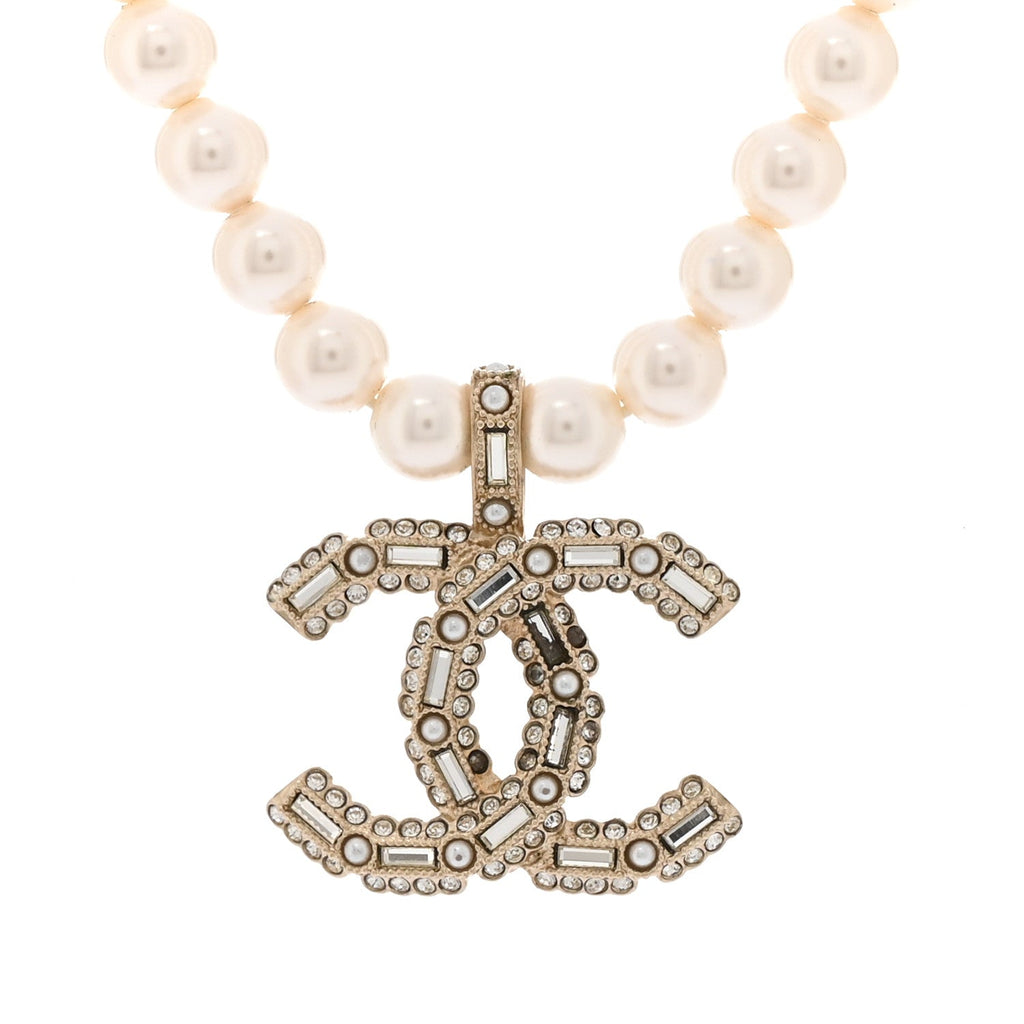 Pearl Crystal Baguette CC Short Necklace Gold