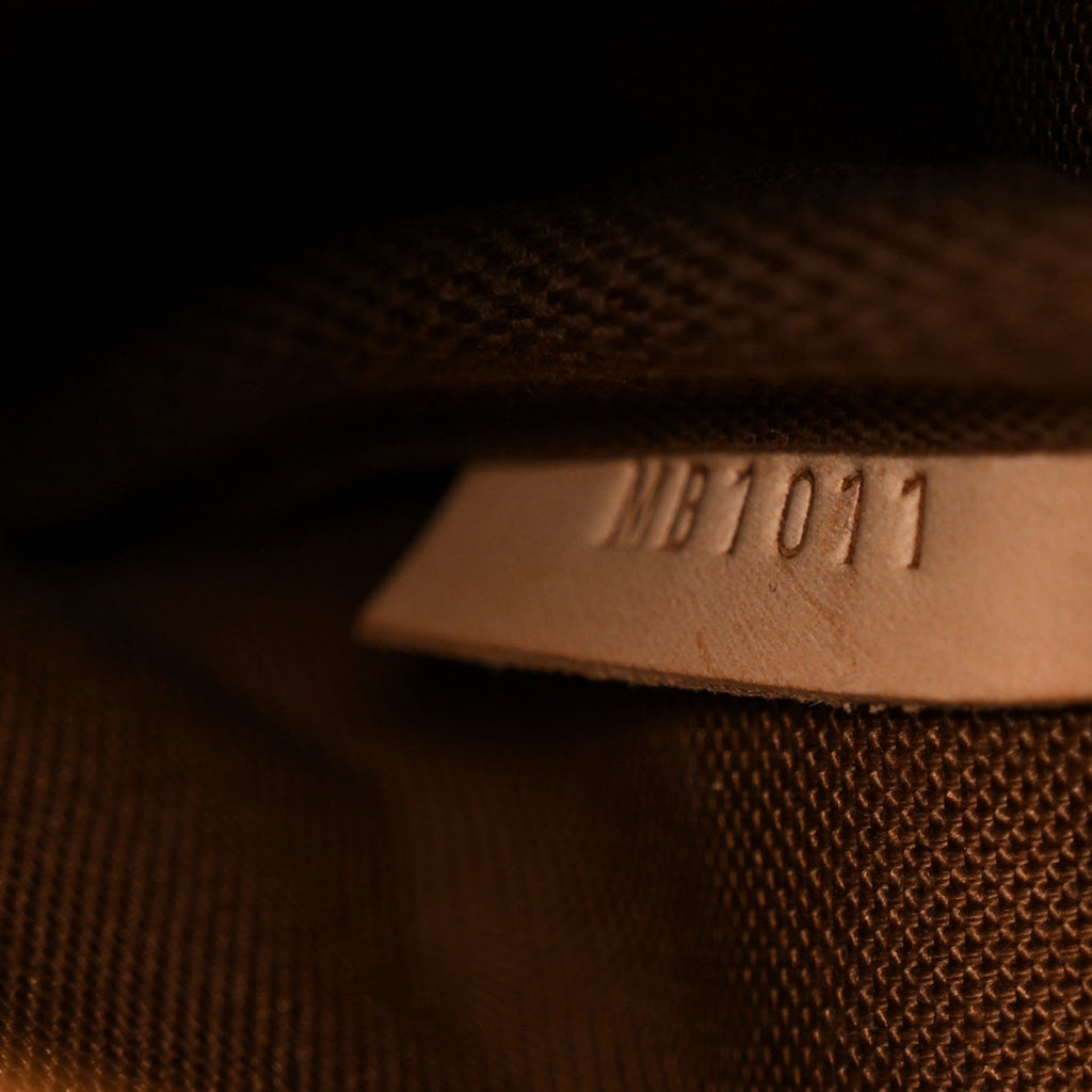 Louis Vuitton Monogram Saumur 30