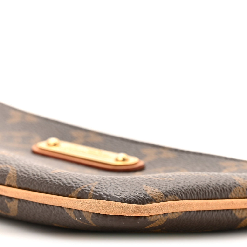 Louis Vuitton Monogram Pochette Milla MM