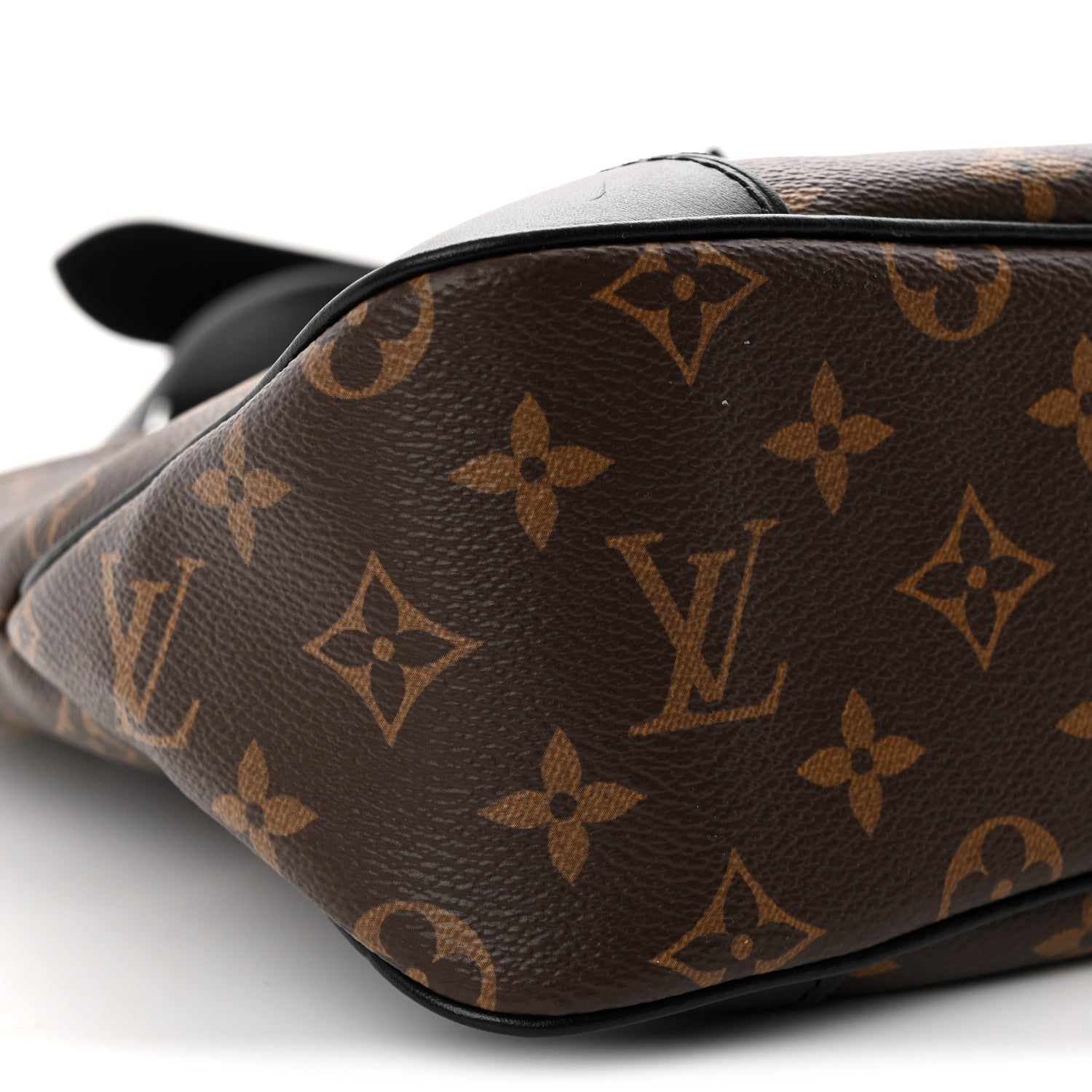 Louis Vuitton Monogram Odeon MM Black
