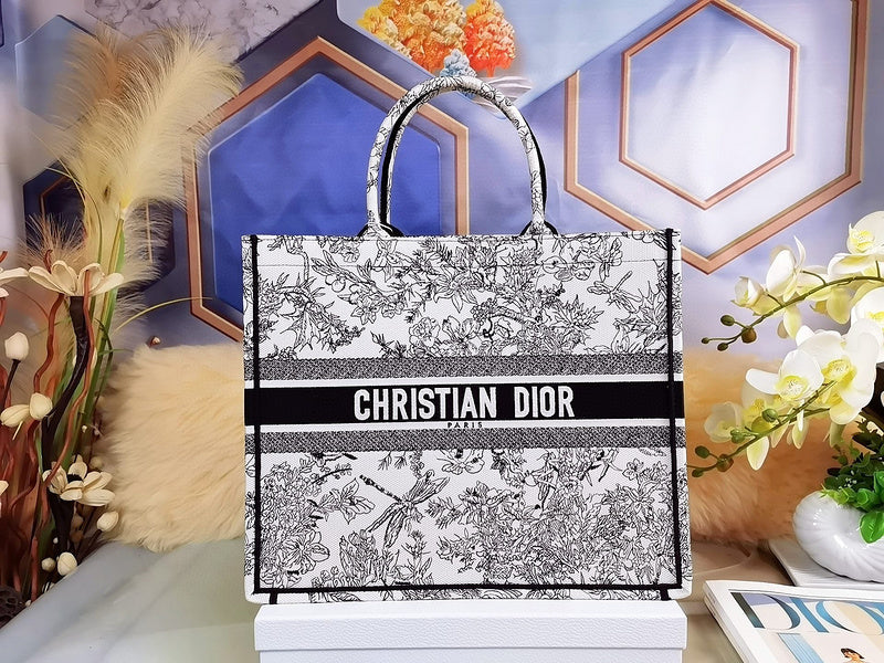 Dior Bags - 3569