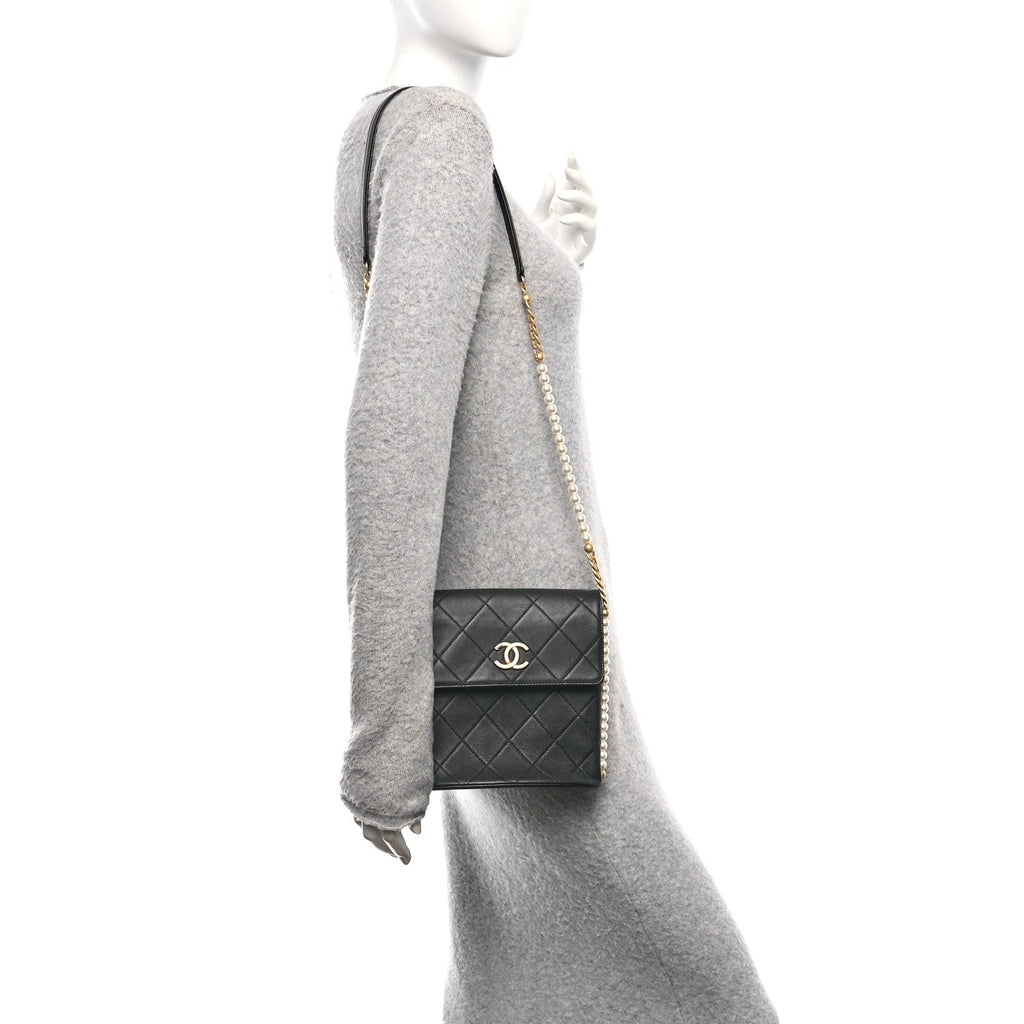 Chanel Calfskin Quilted Pearl Small About Pearls Hobo Bag Black