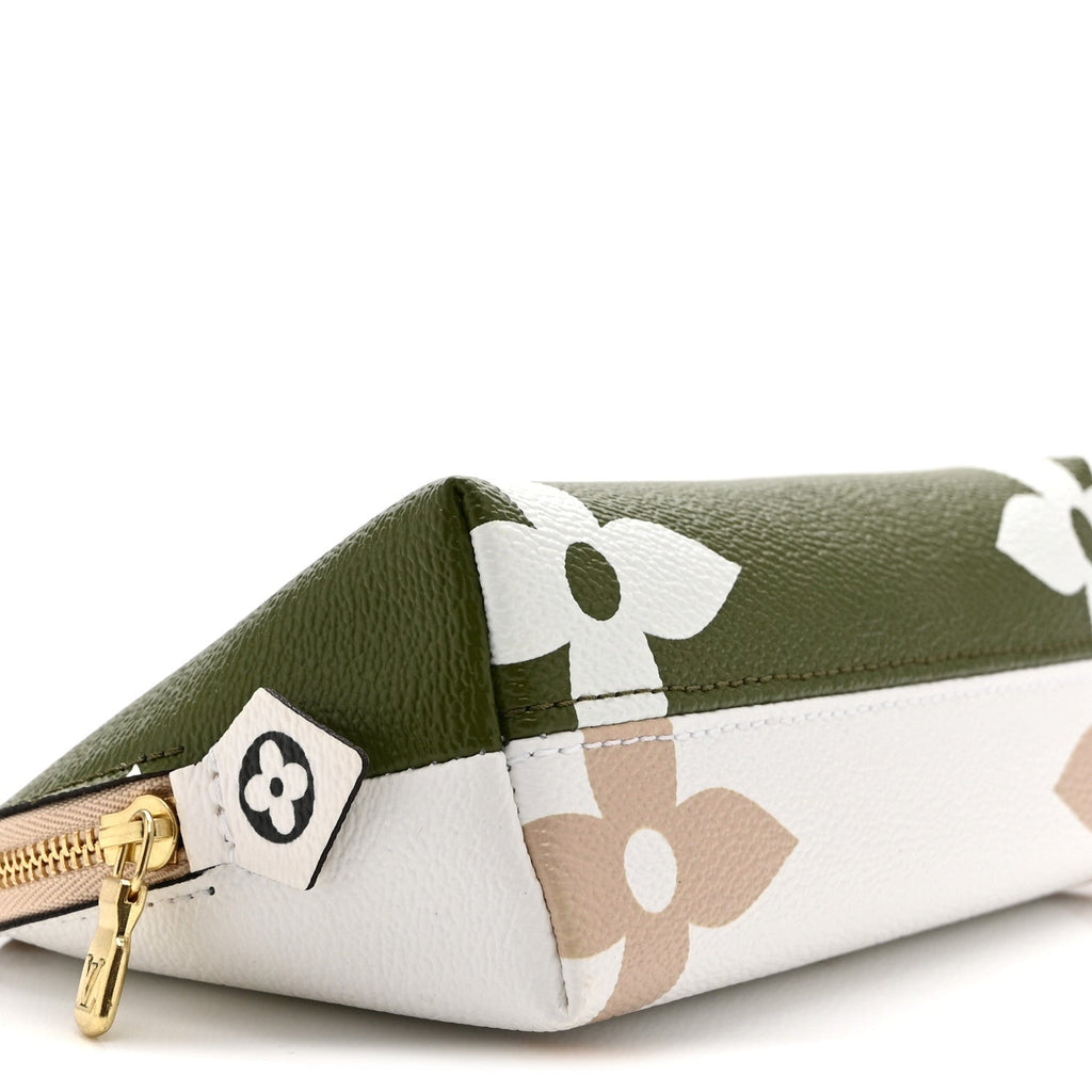 Louis Vuitton Monogram Giant Cosmetic Pouch Kaki