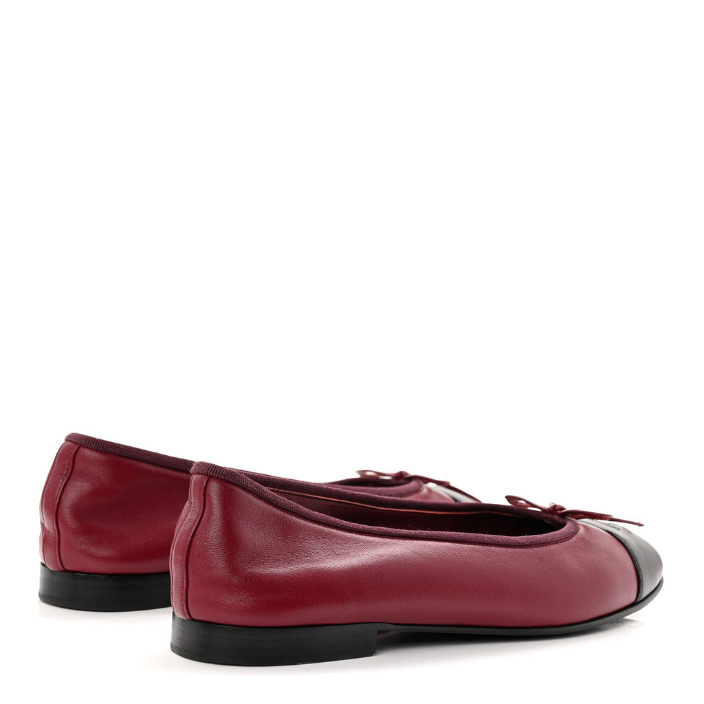 Lambskin Cap Toe CC Ballerina Flats 38 Burgundy Black