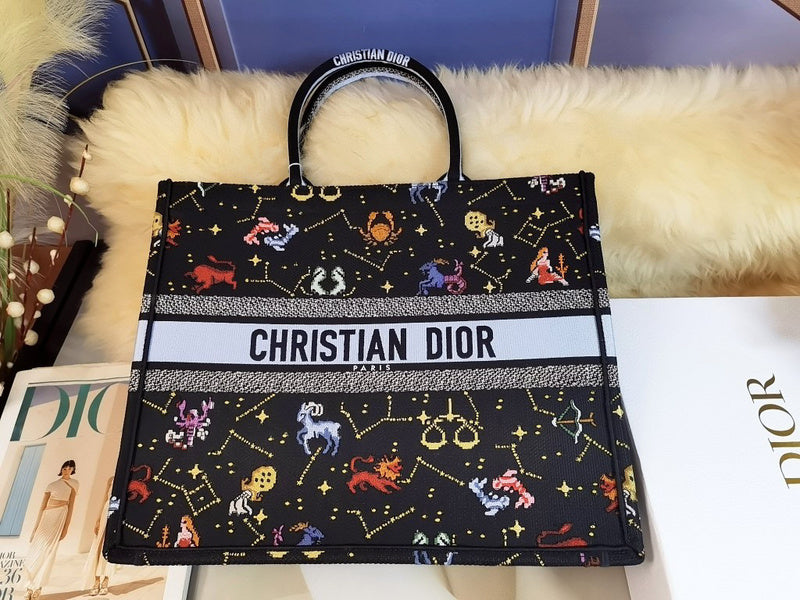 Dior Bags - 4642