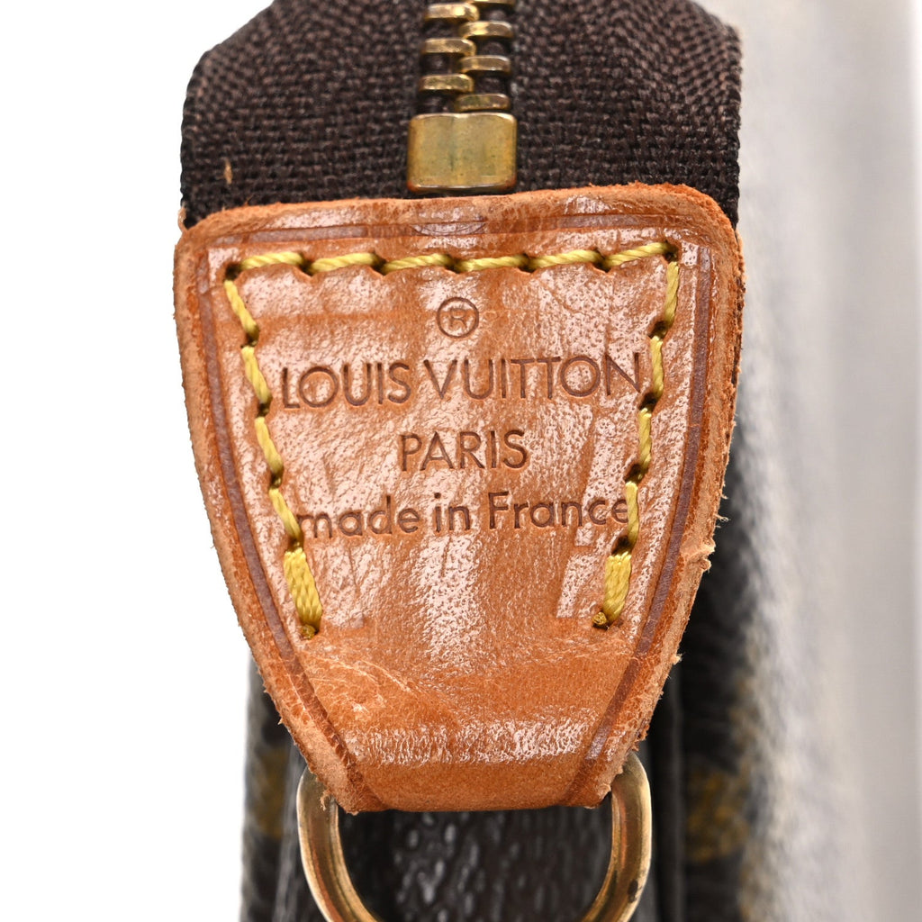 Louis Vuitton Monogram Pochette Accessories